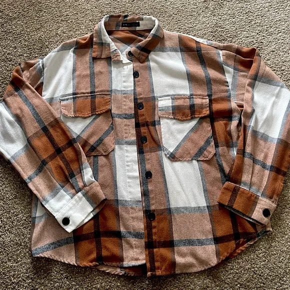 Flannel Button Up - Picture 4 of 6